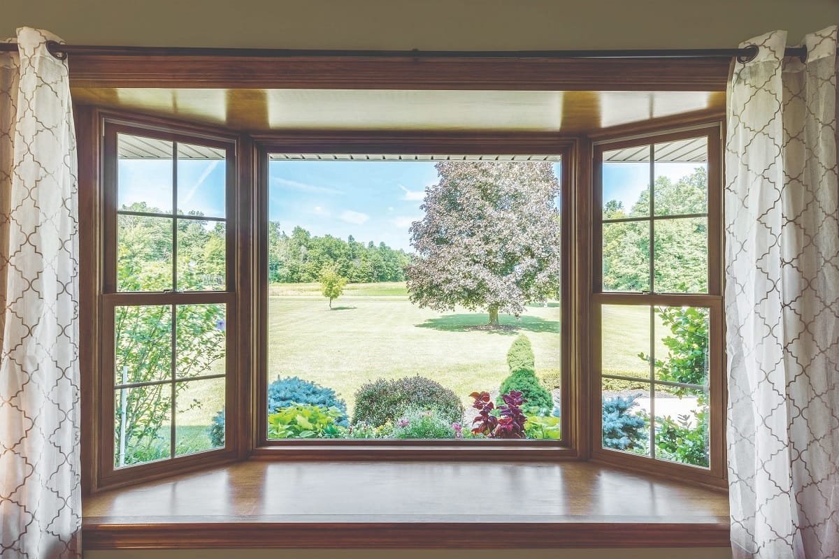 What Window Style to Select Between a Bow and a Bay Window? Hamilton