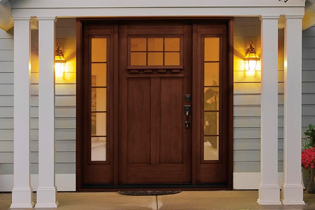 5 Things to Consider When Choosing Sidelights for Your Front Door